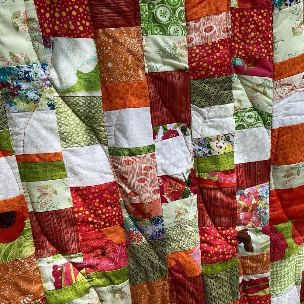 New With Tags. Bright Summer Orange and Green Garden Coin Lap Quilt - Picture 2 of 16